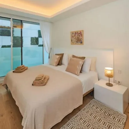 Apartment Port From With Pool Estepona